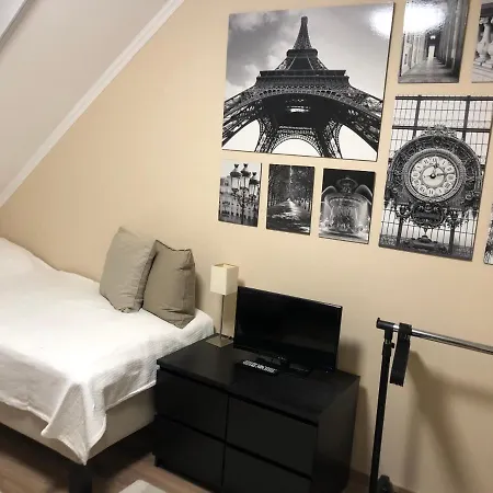 アパート Galeria Apartmanhaz *