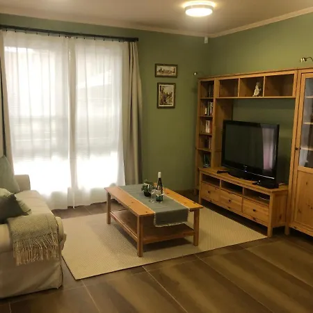 アパート Galeria Apartmanhaz ケストヘイ